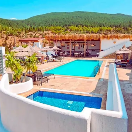 Garavilla Eski * داتْشا