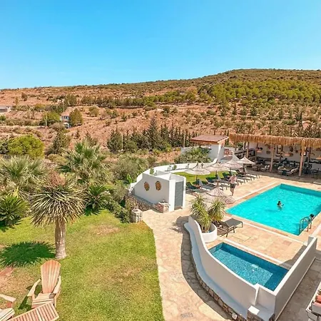 Garavilla Eski * 达特恰